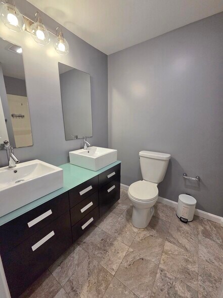 Building Photo - 39 Orleans St