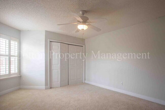Building Photo - 3769 Merestone Dr