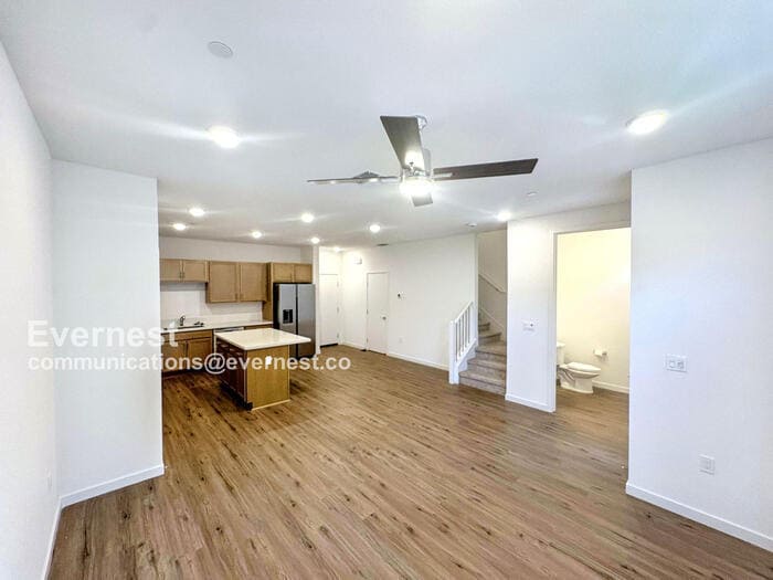 Building Photo - 6117 Bridgecross Dr