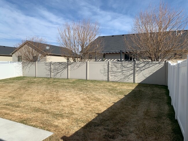 Building Photo - 4241 Liberty Dr