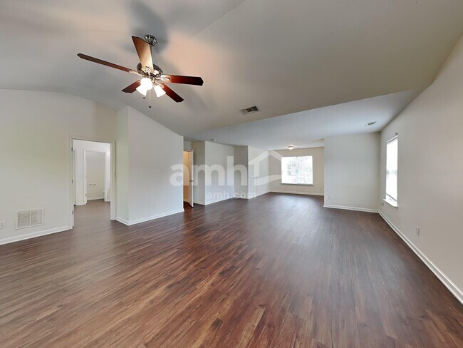 Building Photo - 3162 Berthas Overlook