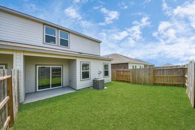 Building Photo - 10313 Malta Trce Dr