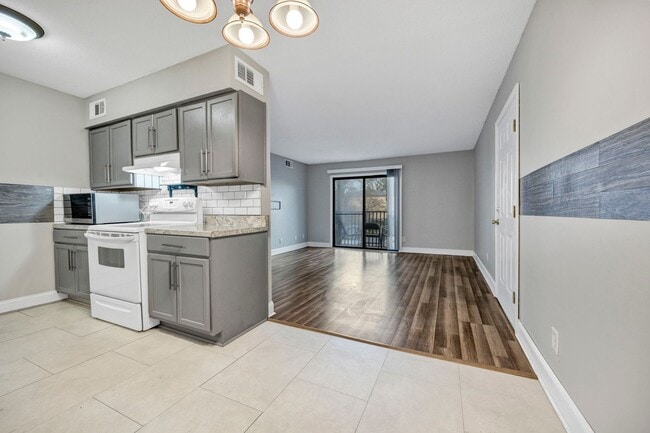 Building Photo - BG0218