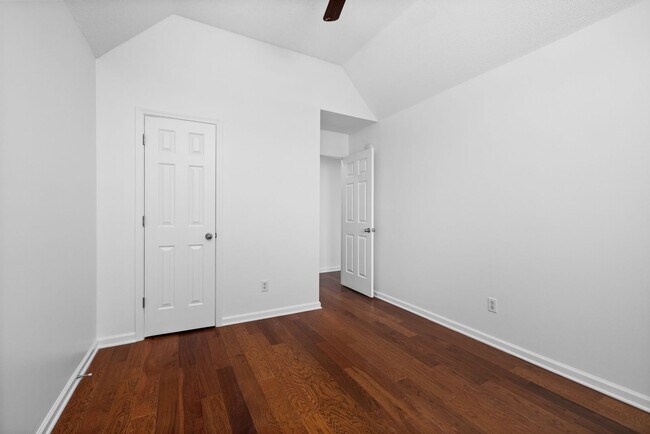 Building Photo - Updated 4bd 2 bath in Southaven