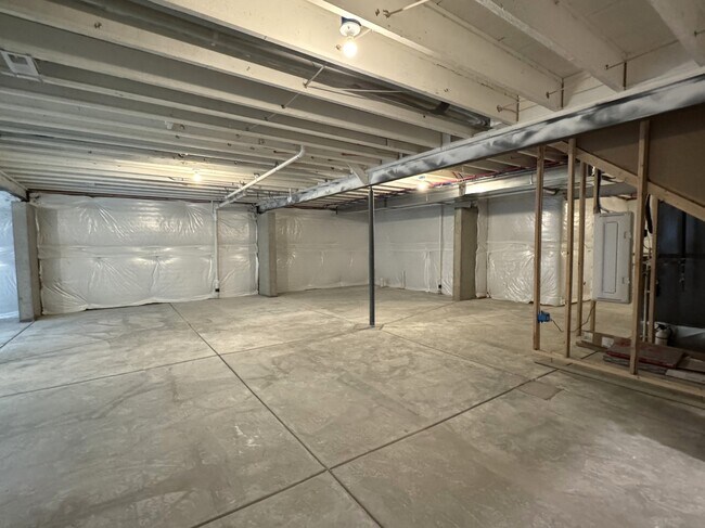 Building Photo - 24314 E Ford Ave