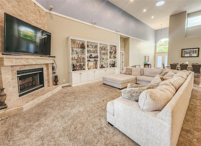 Building Photo - 1 Bay Pointe Dr