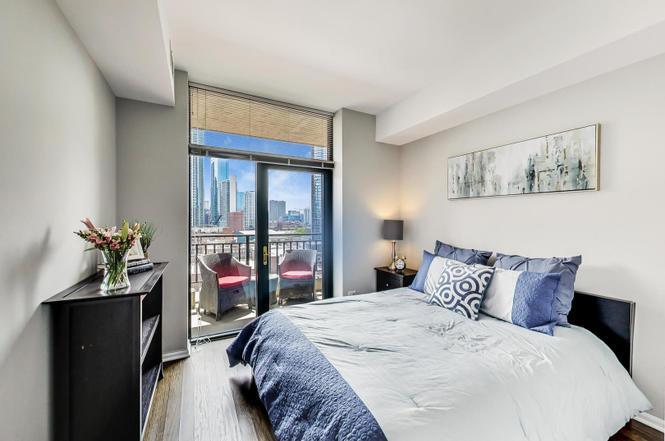 Second Bedroom - 400 W Ontario St
