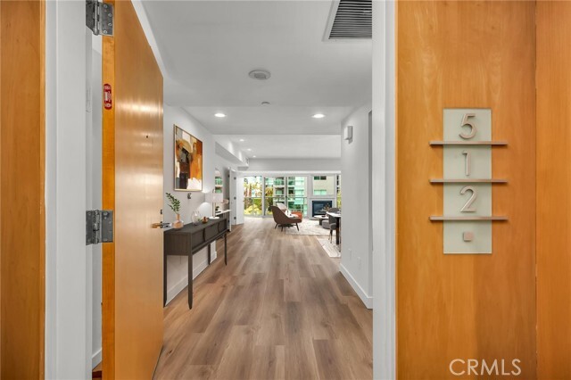 Building Photo - 13600 Marina Pointe Dr