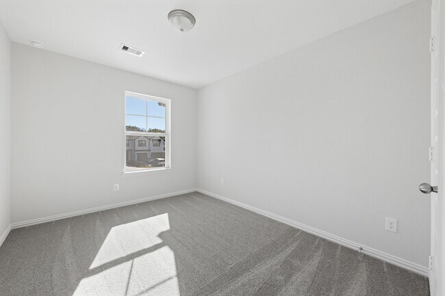 Building Photo - 27806 Western Crk Ct
