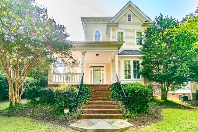 Primary Photo - Stunning home in Baxter Village