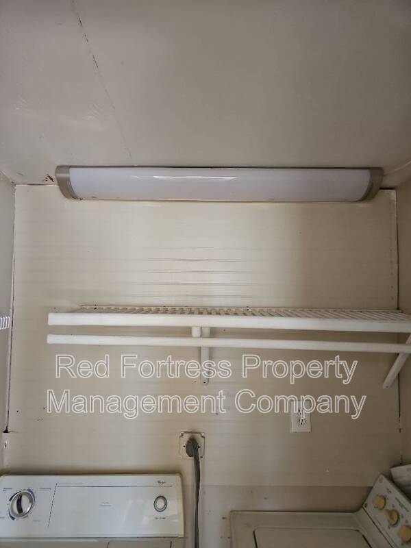 Building Photo - 2349 South St