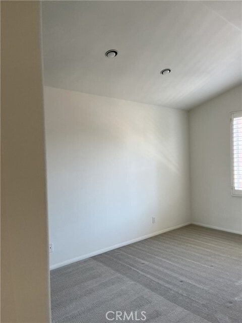 Building Photo - 5 Parthenia