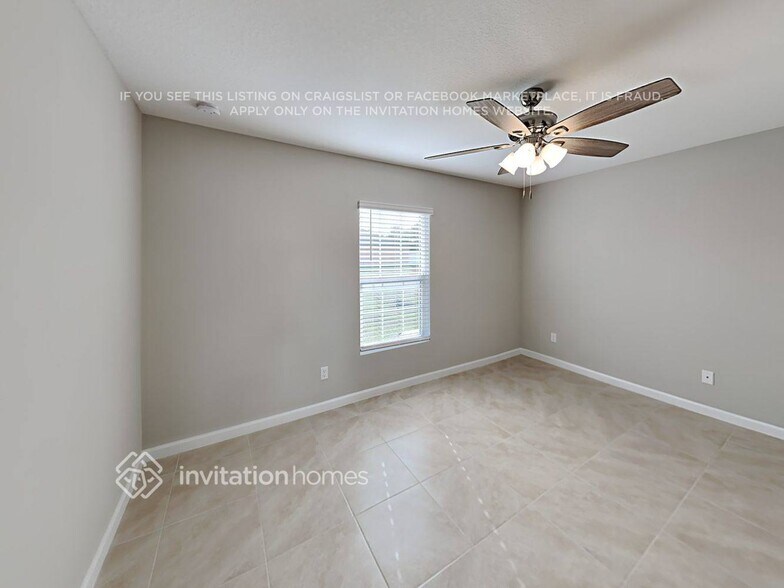 Building Photo - 844 SW Thrift Ave