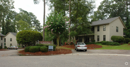 Building Photo - Hunter's Ridge Apartments