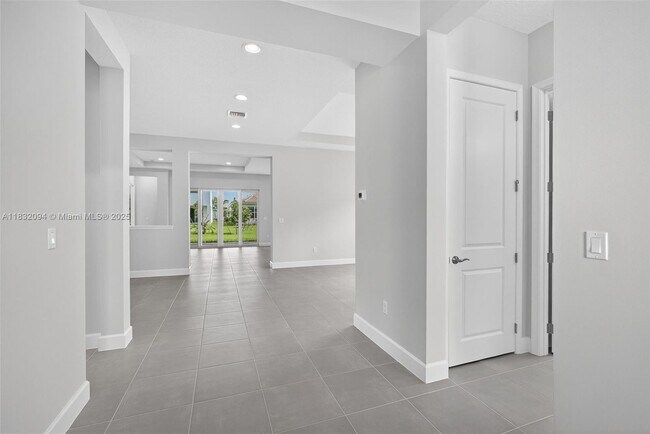 Building Photo - 13674 Spruce Pne Dr