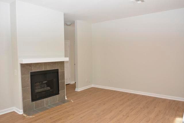 Building Photo - 10880 Sabre Hill Dr