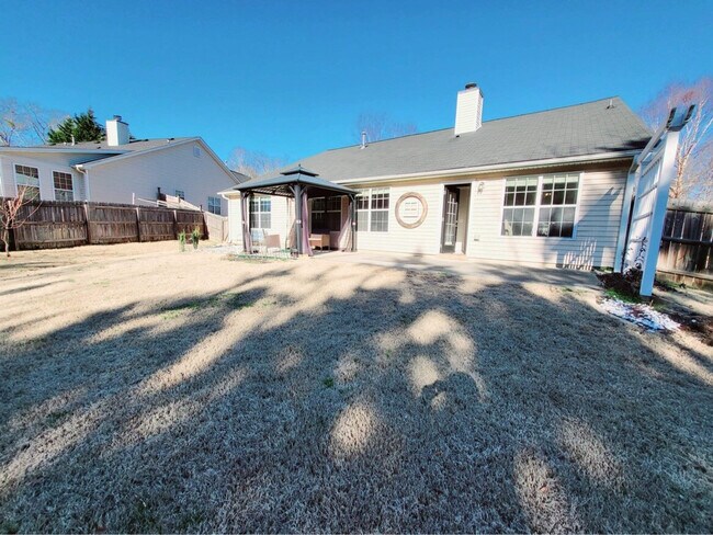 Building Photo - 3104 Pucketts Mill Rd