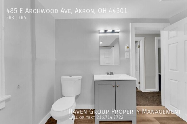 Building Photo - 485 E Archwood Ave