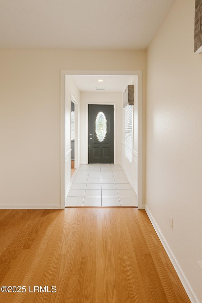 Building Photo - 1 Pomegranate Ln