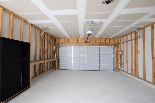 Building Photo - 511 Pulitzer Dr