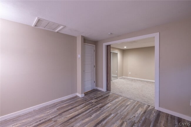 Building Photo - 705 Idlewood Blvd N