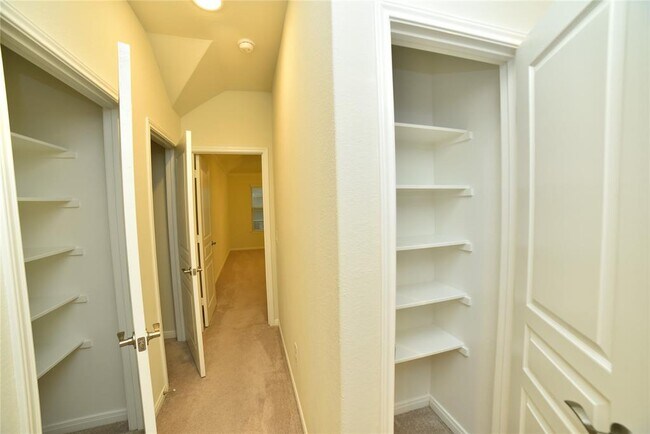 Building Photo - 5118 Kingship Ct