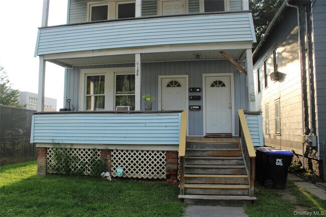 Building Photo - 188 N Hamilton St