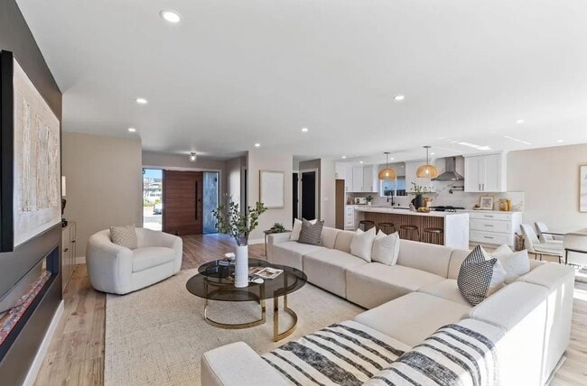 Building Photo - 1439 Bittern Dr