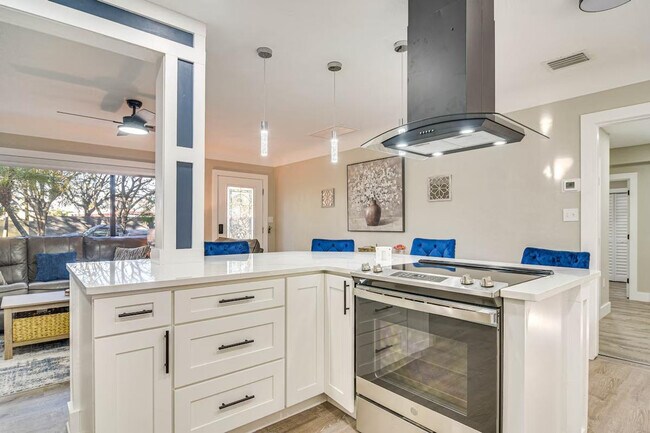 Building Photo - 2901 70th St N