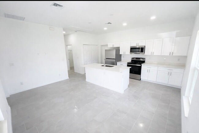 Building Photo - ONE OF A KIND- Brand New 1 Bed / 1 Bath House for Rent- Lehigh Acres