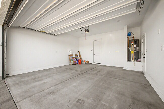 Building Photo - 4412 N 203rd Dr