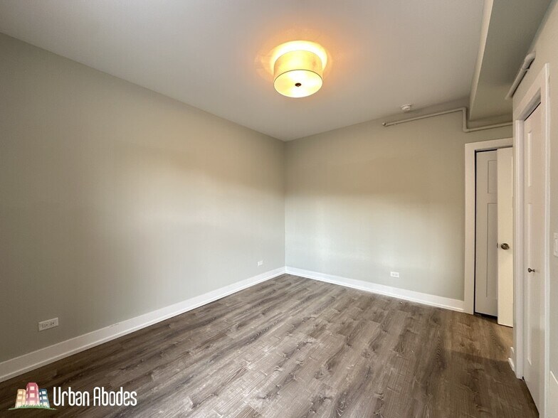 Building Photo - 1124 Maple Ave