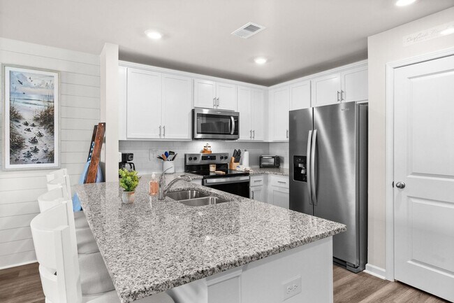 Building Photo - 332 Bayou Loop