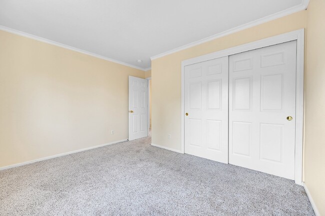 Building Photo - $2,995.00, stunning 4-bedroom, 3.5-bathroo...