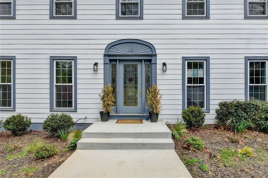 Building Photo - 3914 Granger Dr