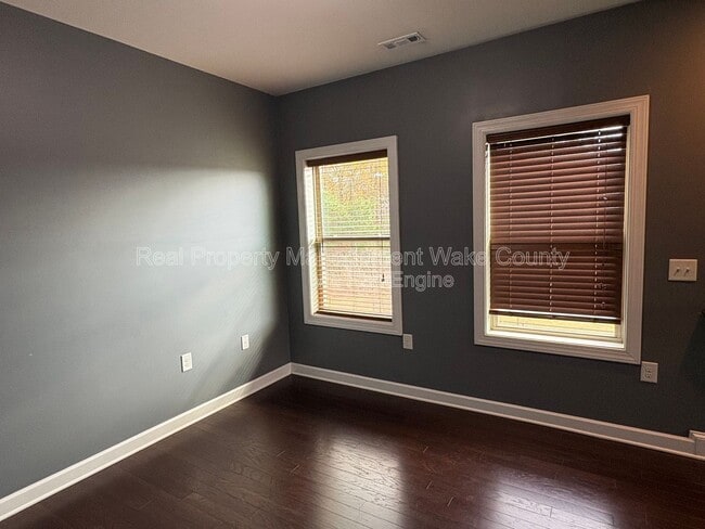 Building Photo - 441 Liberty Hill Pass