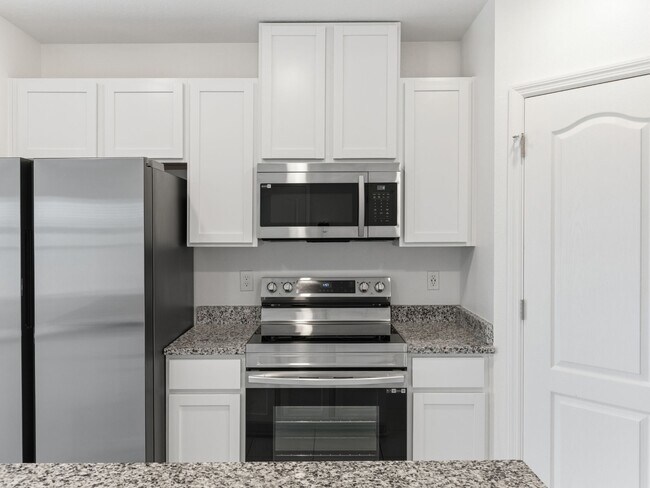 Building Photo - Practically brand-new 3 BR/2.5 BA/1 Car Garage Townhome in Mirada