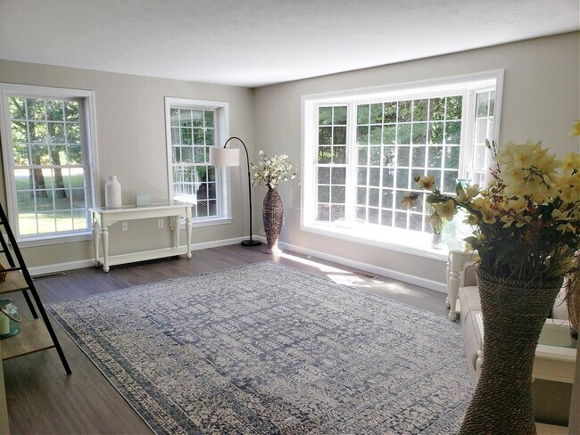 Building Photo - 13 Aldrich St