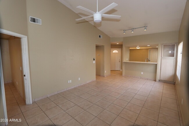 Building Photo - 1099 W Flint St