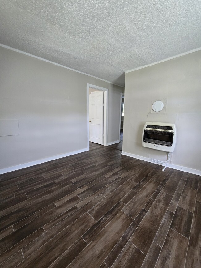 Building Photo - 855 Bowie St