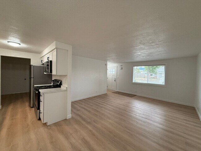 Building Photo - 4012so