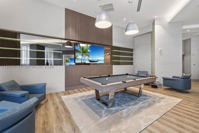 Building Photo - 333 Las Olas Way