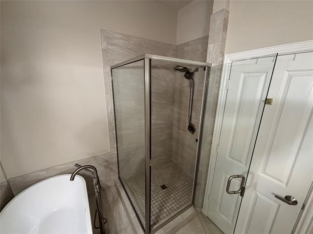 Building Photo - 615 Regency Dr