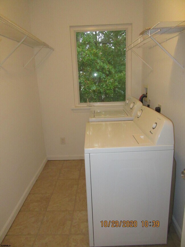 Building Photo - 2743 Evergreen Ct