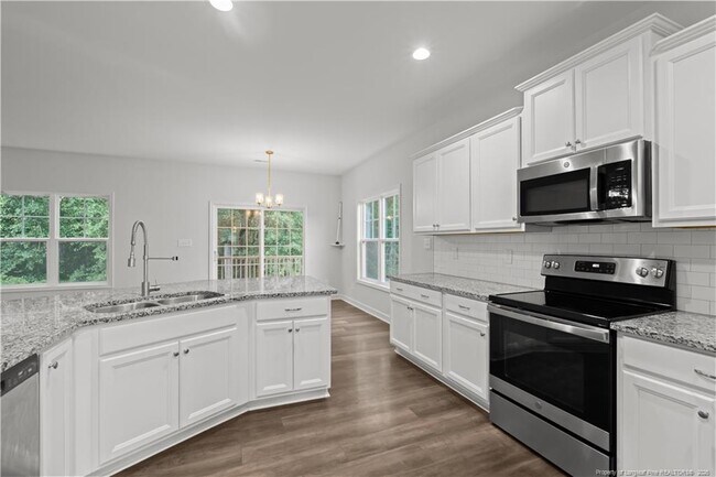 Building Photo - 4616 Scenic Pines Dr