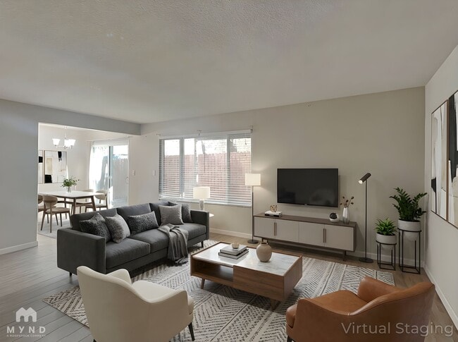 Building Photo - 2336 Villanova Cir