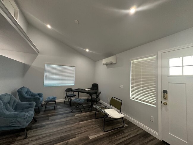 Building Photo - Stunning 1+1 ADU in Agoura Hills