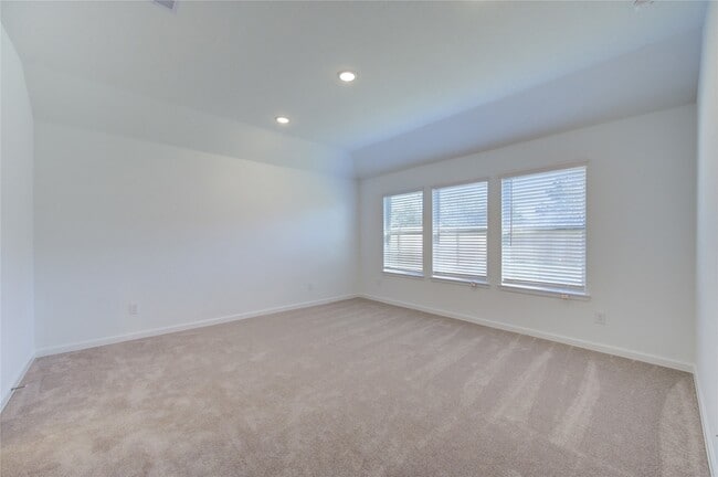 Building Photo - 5419 Tourmaline Wy