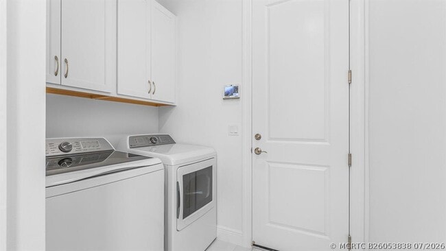 Building Photo - 5078 Lido Key Ln
