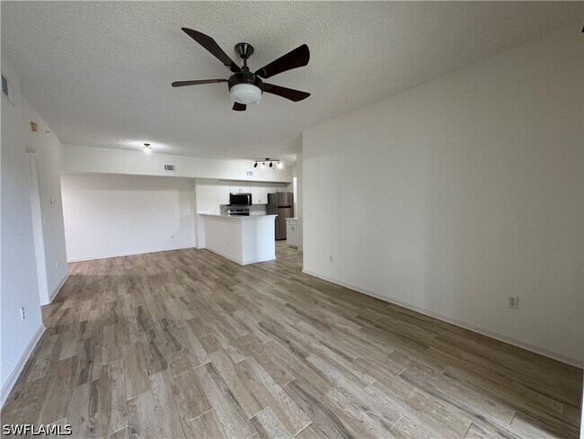 Building Photo - 1830 Florida Club Cir